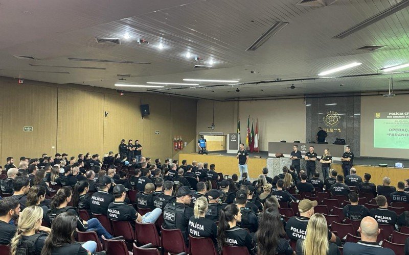 Operação da Polícia Civil em Canoas  | abc+