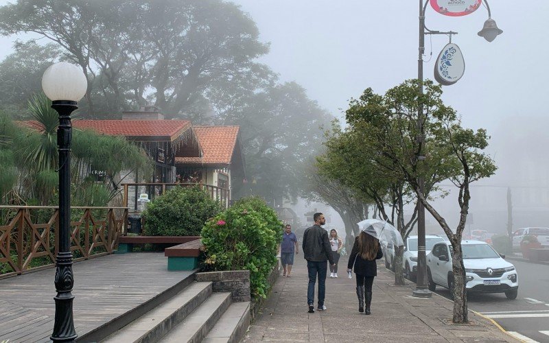 Neblina no Centro de Gramado