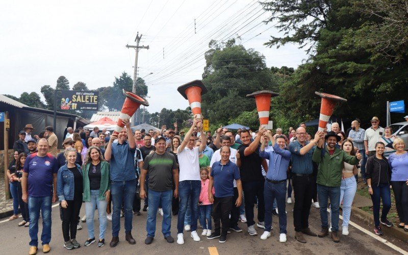 Autoridades e moradores estiveram presentes no evento