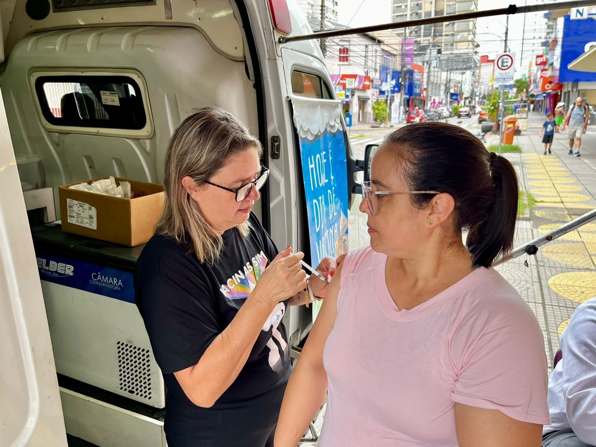 Unidade Móvel oferta vacina contra a gripe na Rua Independência neste sábado