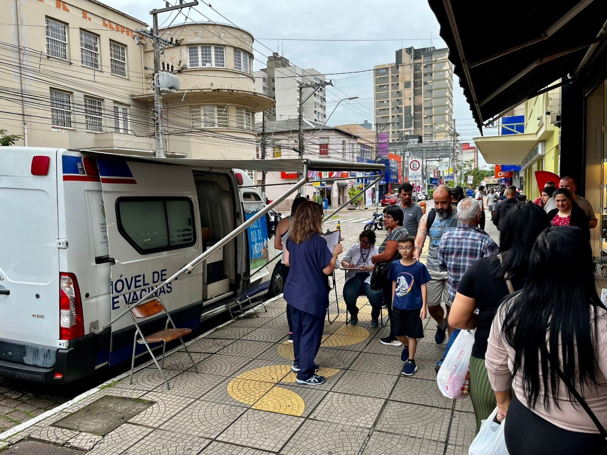 Unidade Móvel oferece vacina contra a gripe na Rua Independência nesta sexta-feira