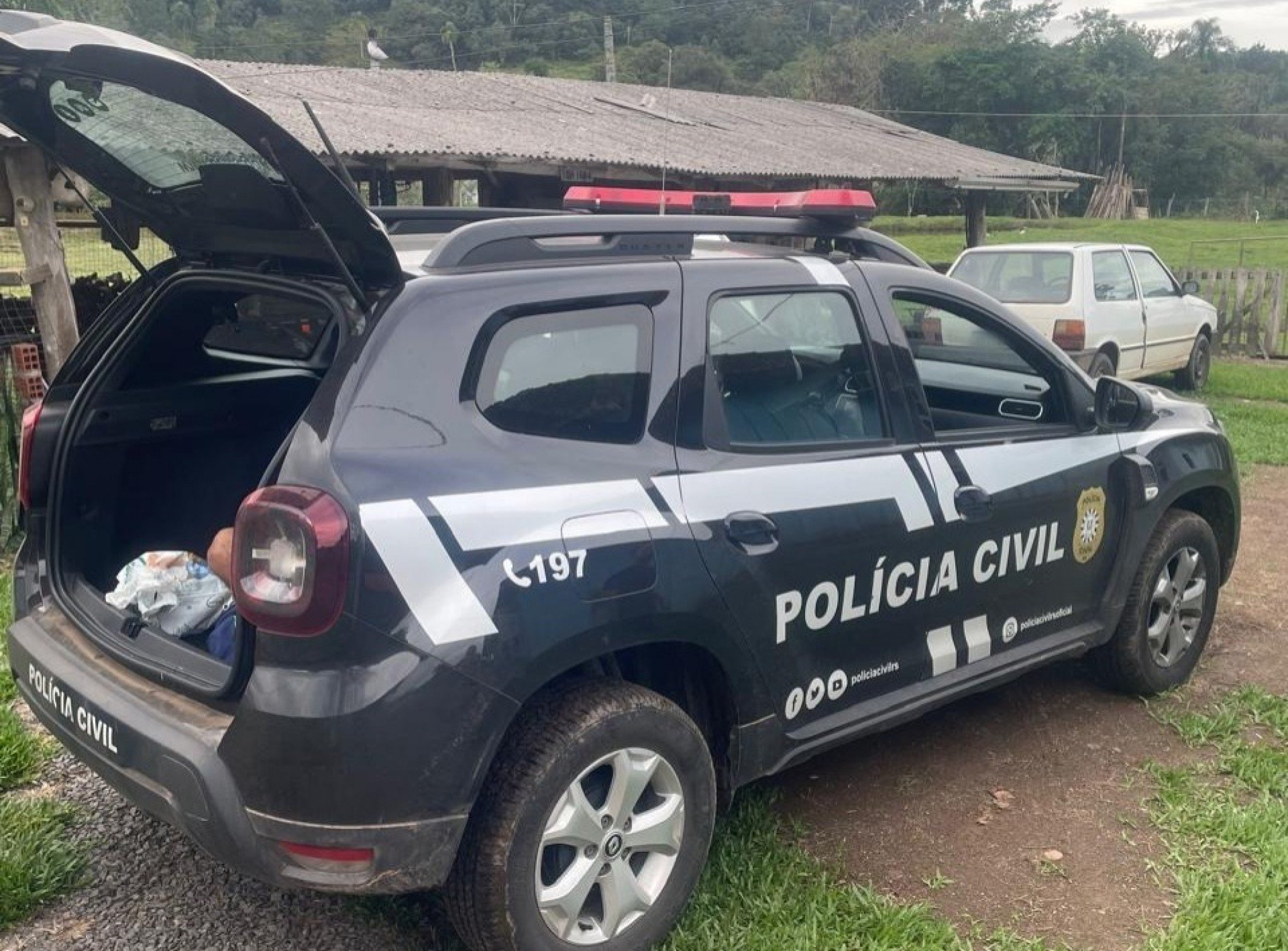 Homem é preso após sequestrar filho de 3 anos e ameaçar ex-companheira em Campo Bom