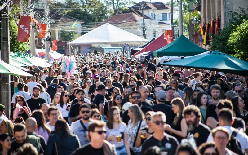 Vereador argumenta que a comercialização de bebidas alcóolicas já ocorre em eventos de rua | abc+