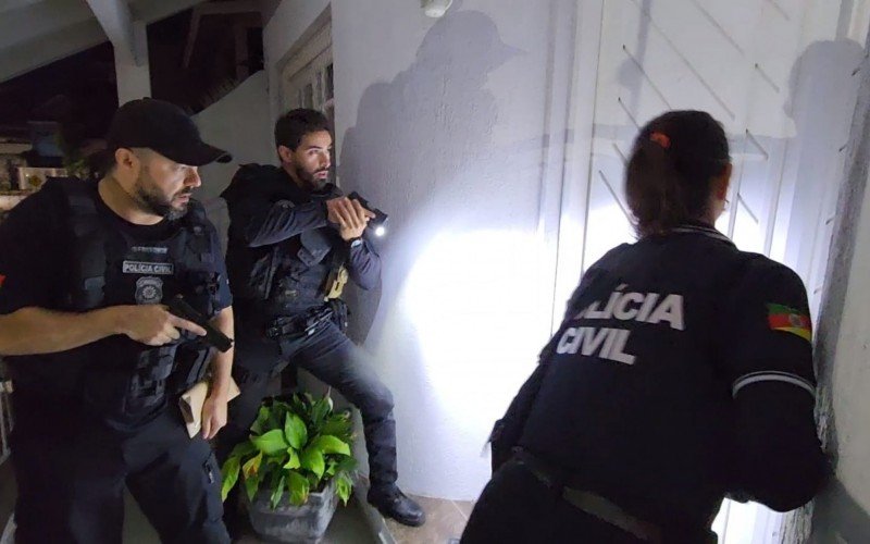 Polícia Civil orquestrou operação contra facção do bairro Bom Fim nesta terça-feira (16)