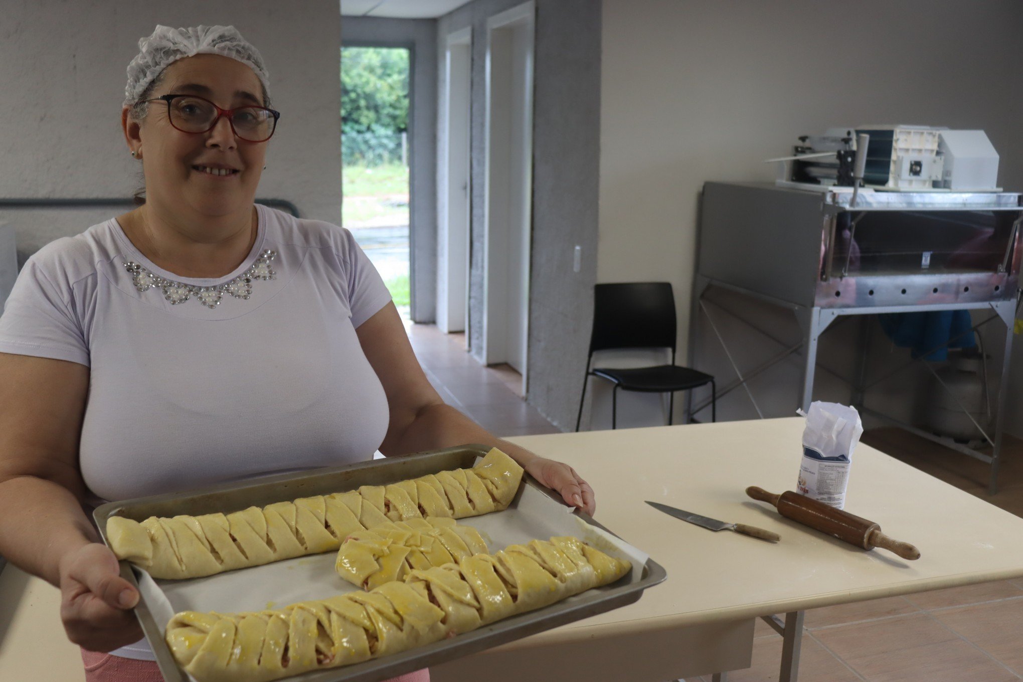Esteienses têm a oportunidade de aprender a fazer pão e também a gerar renda