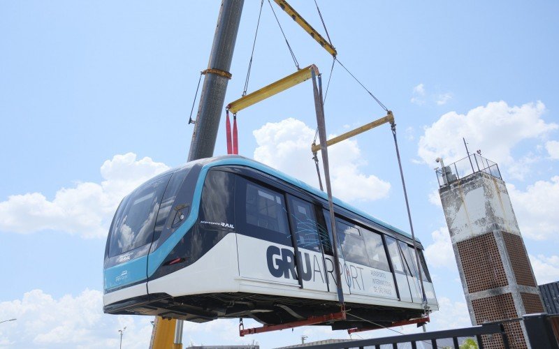 Primeiro carro foi instalado recentemente sobre os trilhos da linha AeroGRU, em São Paulo, e está em fase de testes