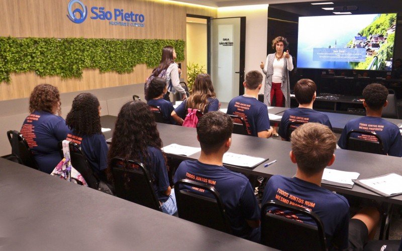 Projeto do Parceiros Voluntários é voltado para jovens em Canoas | abc+