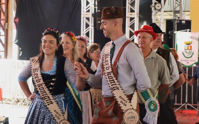 Baile da Terceira Idade do Kerb de EstÃ¢ncia Velha