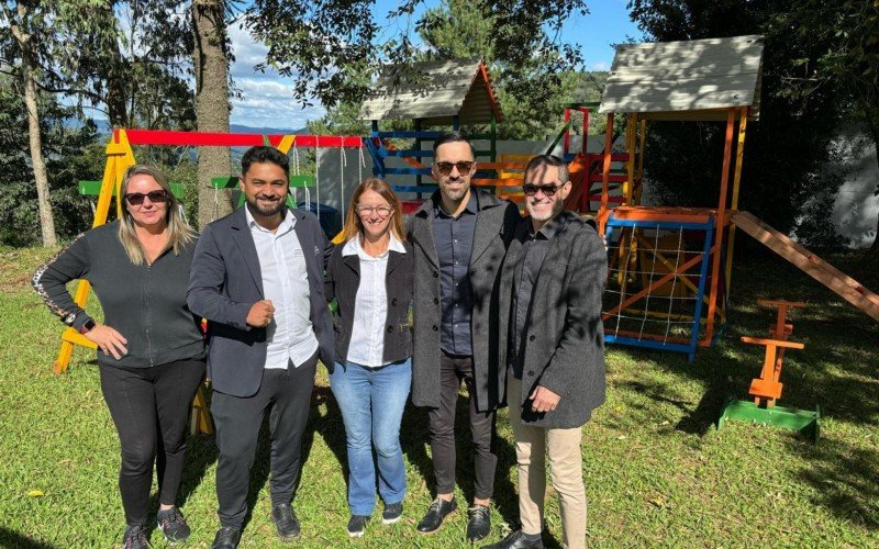 Projetos solidários se unem para criar novo espaço recreativo em escola de Canela