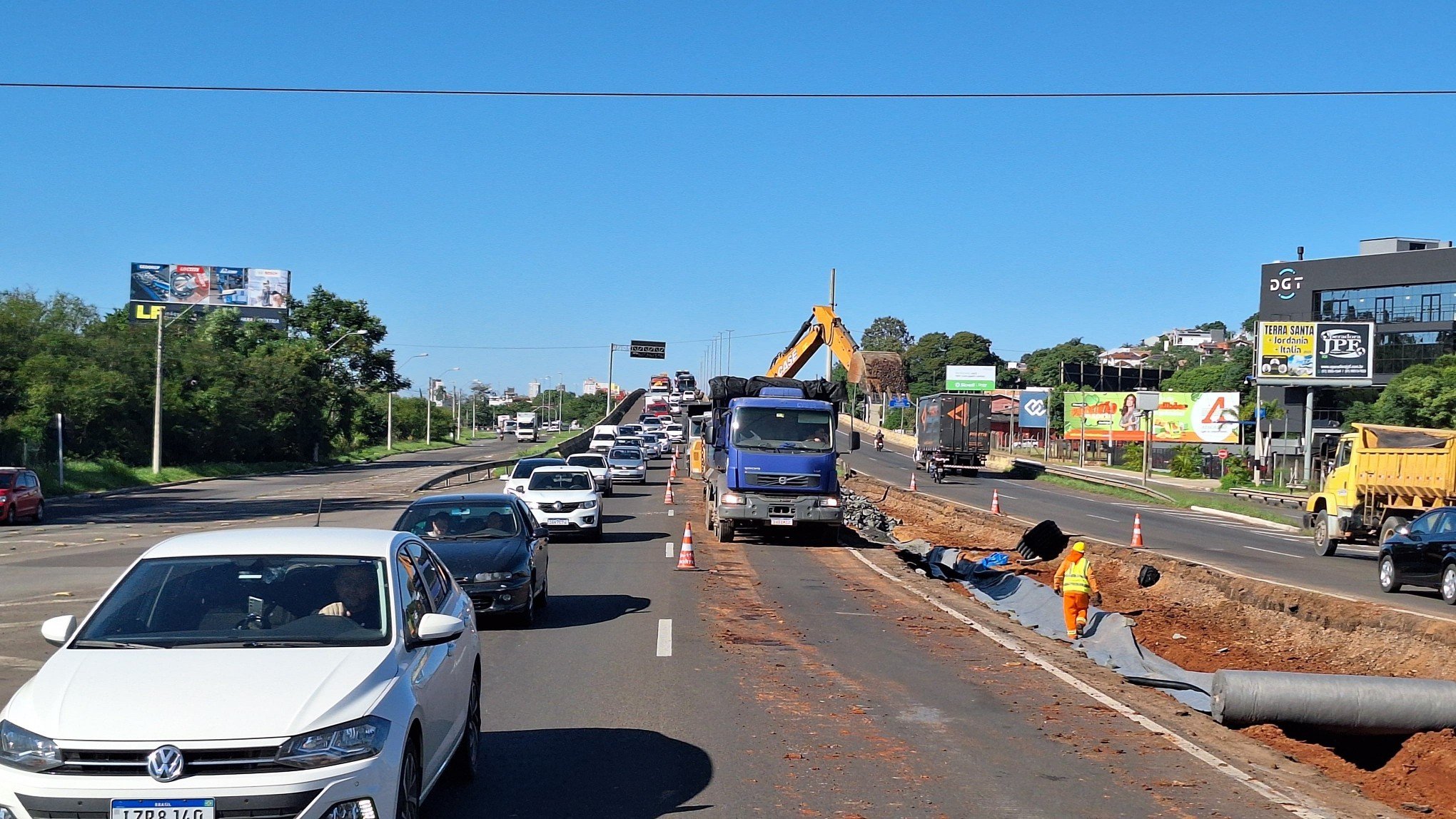 BR-116: Avanço das obras causam congestionamento na rodovia; saiba onde