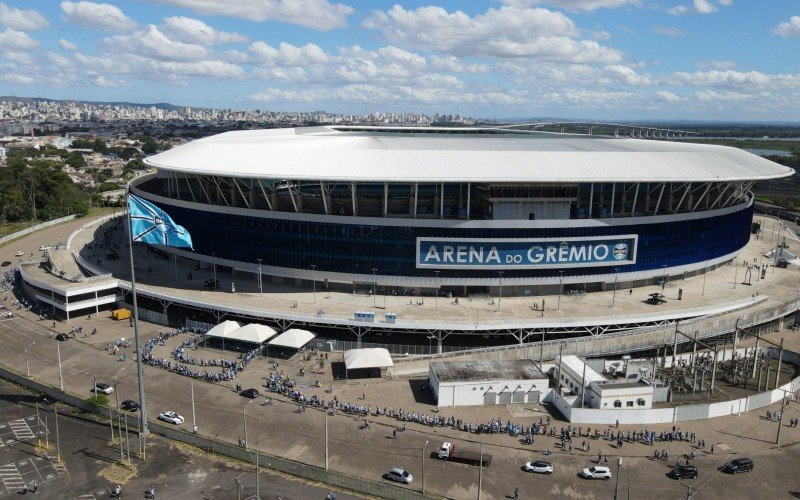 Grêmio inicia venda de ingressos para retorno de jogos na Arena; veja preços e como comprar | abc+