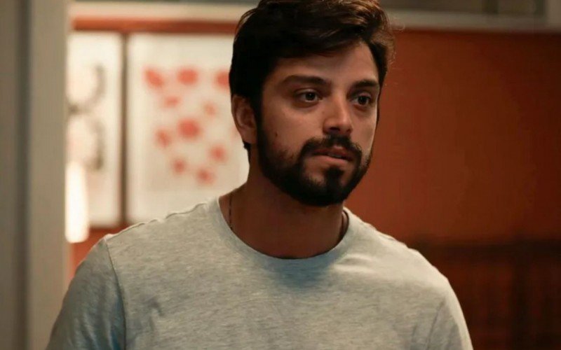 Em Renascer, José Venâncio (Rodrigo Simas) | abc+