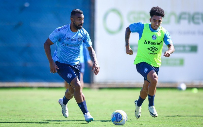 Galdino e Du Queiroz no treino desta sexta-feira | abc+