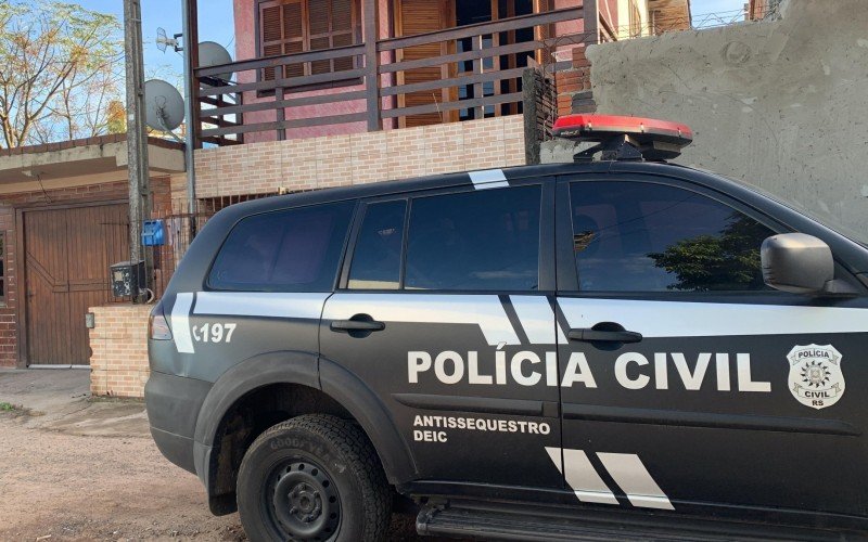 Polícia identifica criminosos que fizeram família refém e tentaram extorquir mais R$ 50 mil ao ameaçar vítimas de morte | abc+