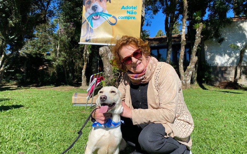 Diva adotou um cãozinho durante a feira