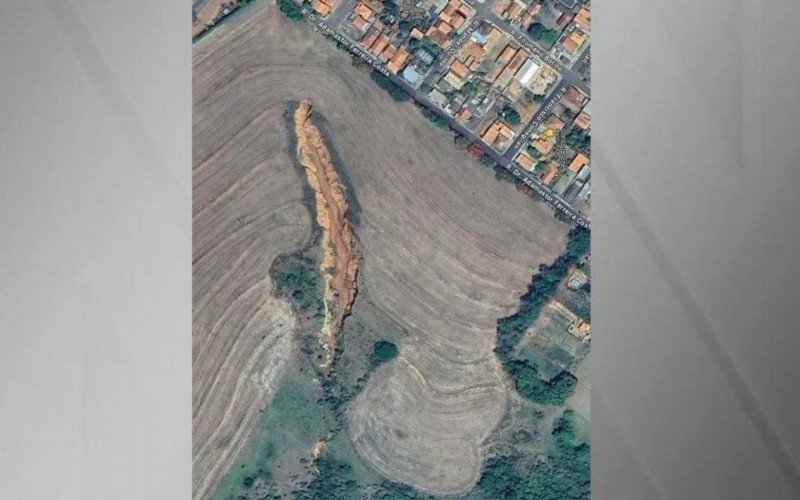 Cratera em cidade no interior de São Paulo