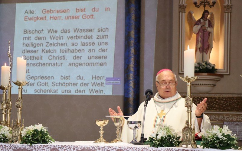 Textos em alemão era exibidos para que o público pudesse acompanhar | abc+