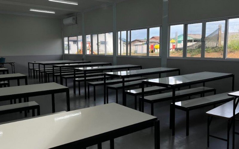 Escola Dante Bertoluci, em Canela, tem nova cozinha e refeitório