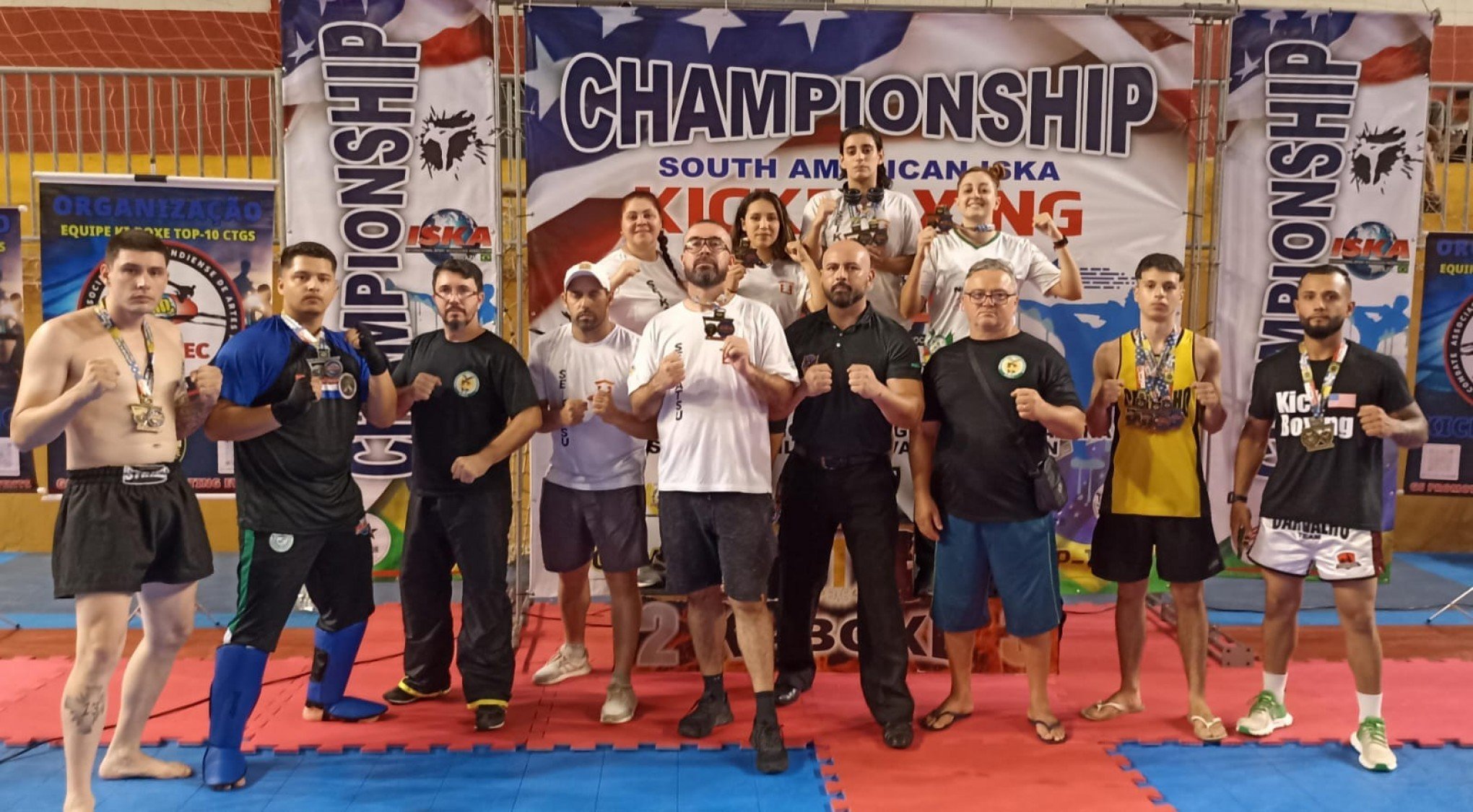Seleção gaúcha de kickboxing conquista 13 medalhas no Sul-Americano da modalidade
