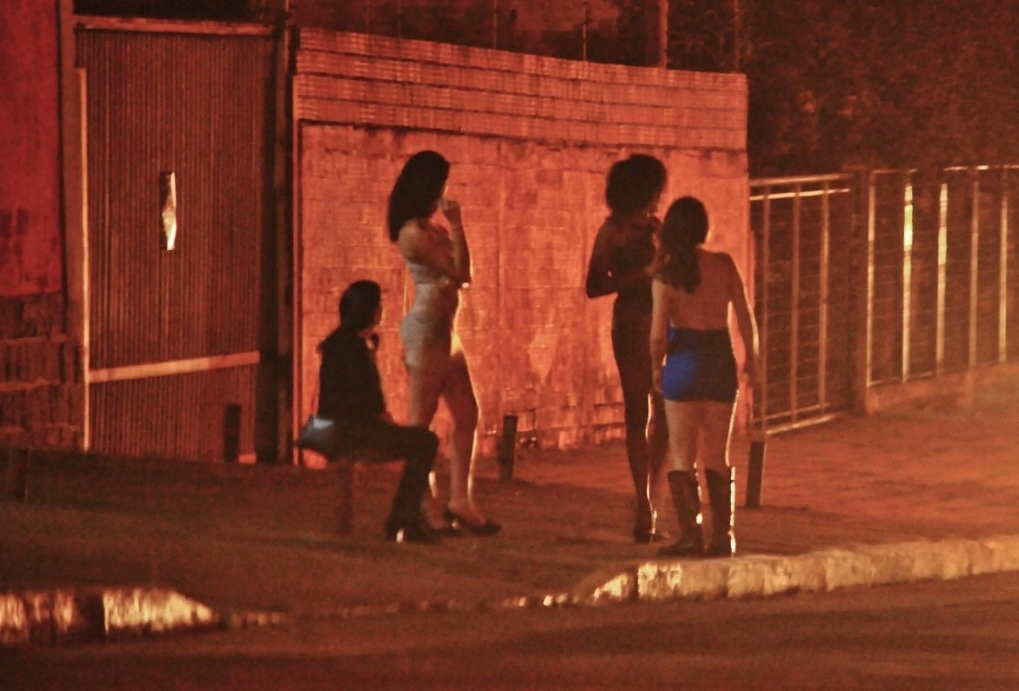 OPERAÇÃO NO MOTEL: Caso de travesti baleada em frente ao local ligou o radar da polícia