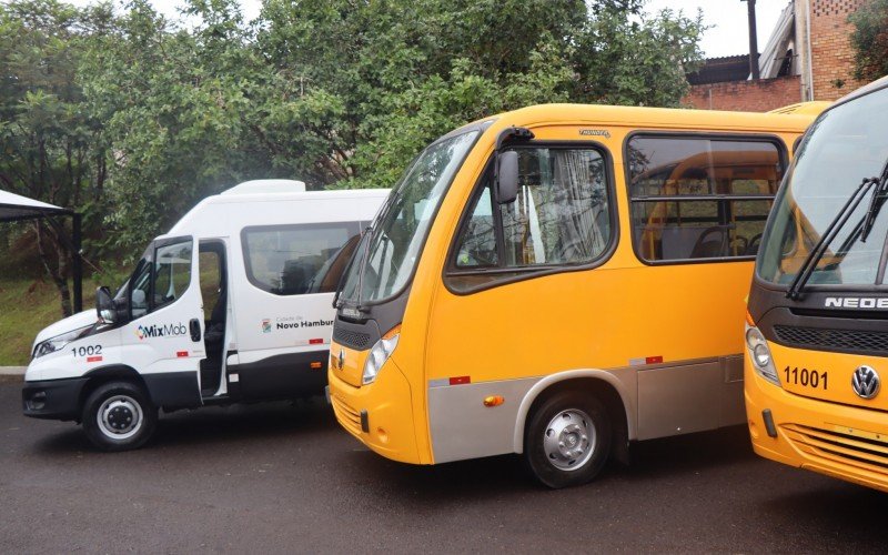 ApresentaÃ§Ã£o da nova frota de Ã´nibus