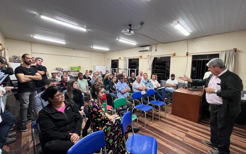 Estudo de áreas afetadas pelas chuvas foi apresentado aos moradores do Três Pinheiros