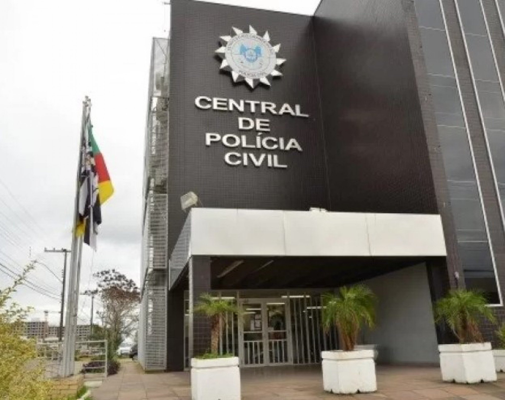 FORAGIDO: Homem é preso em Canoas após sequestrar e tentar matar mulher em Santa Catarina
