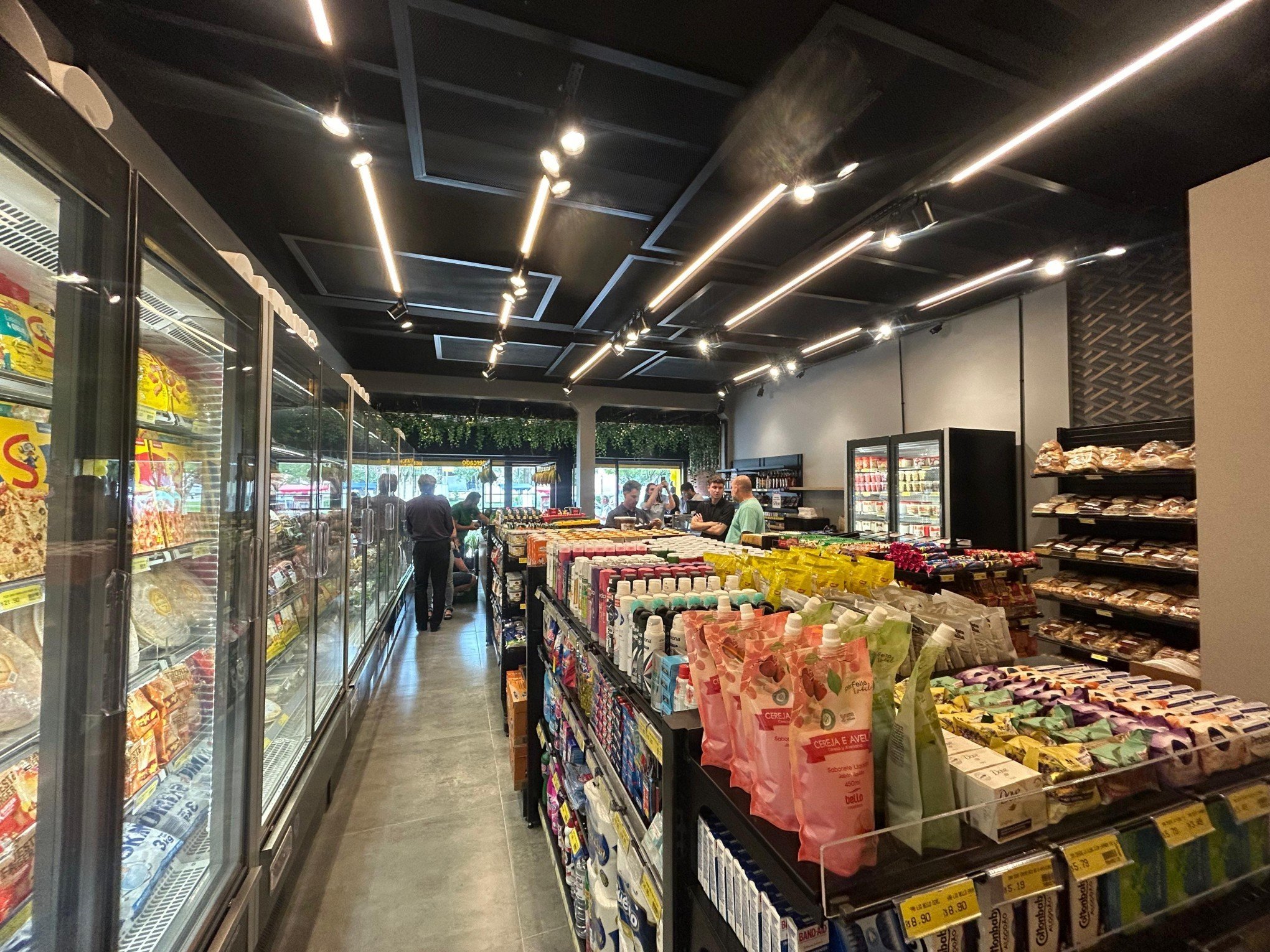 Cooperativa adquire supermercados da região e faz planos para novas aquisições; diretor avalia desempenho