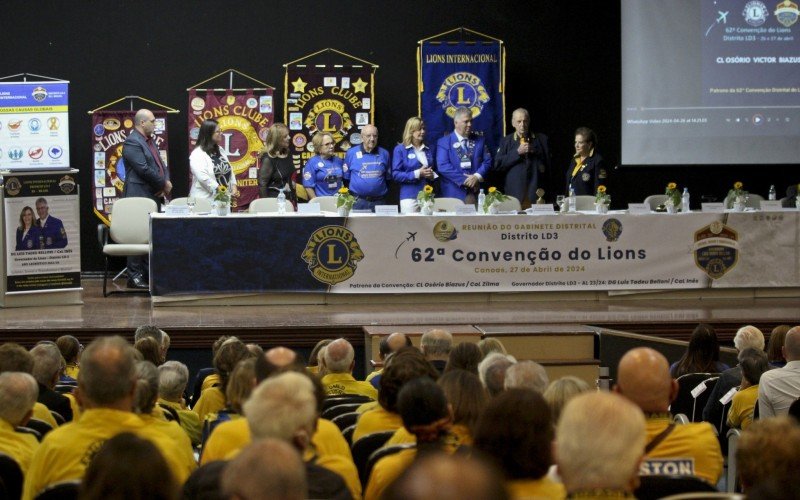 Encontro reuniu centenas de pessoas