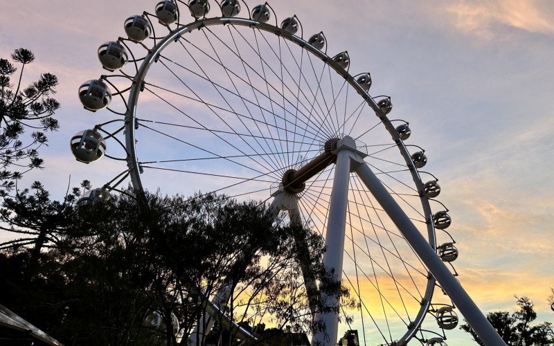 Inaugurada a Roda Canela, primeira roda-gigante temÃ¡tica do mundo