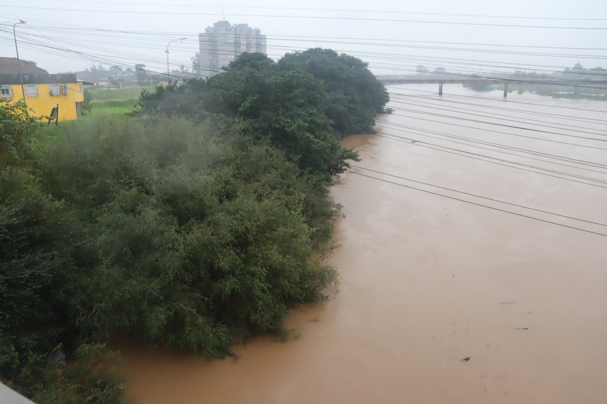 Nível do Rio dos Sinos atinge os 4 metros em São Leopoldo e status é de atenção na cidade