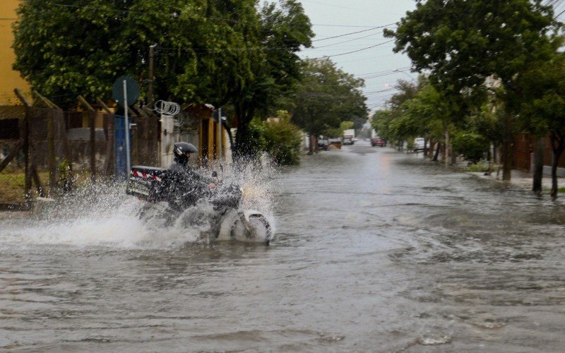 Chuva excessiva causou alagamentos em diversos municípios do RS | abc+