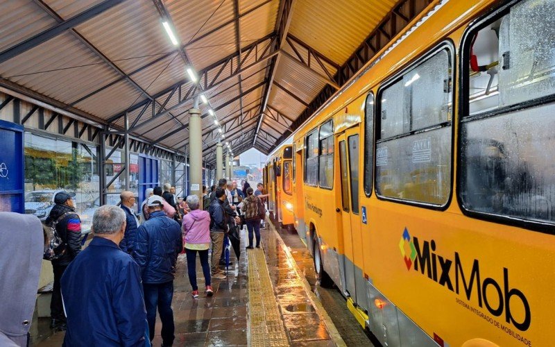 Paradão de Novo Hamburgo na manhã desta terça-feira (30) | abc+