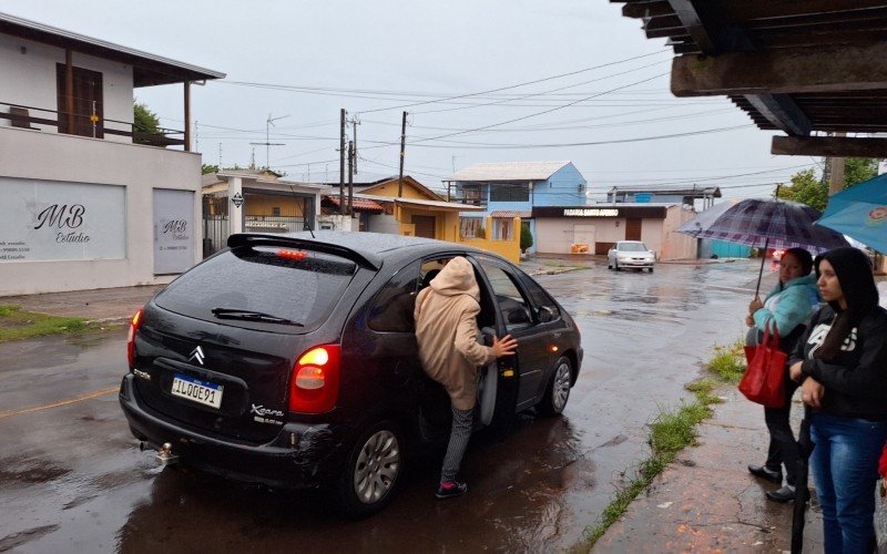 Passageiros de &ocirc;nibus enfrentam transtornos e paradas cheias pelo quarto dia seguido em Novo Hamburgo