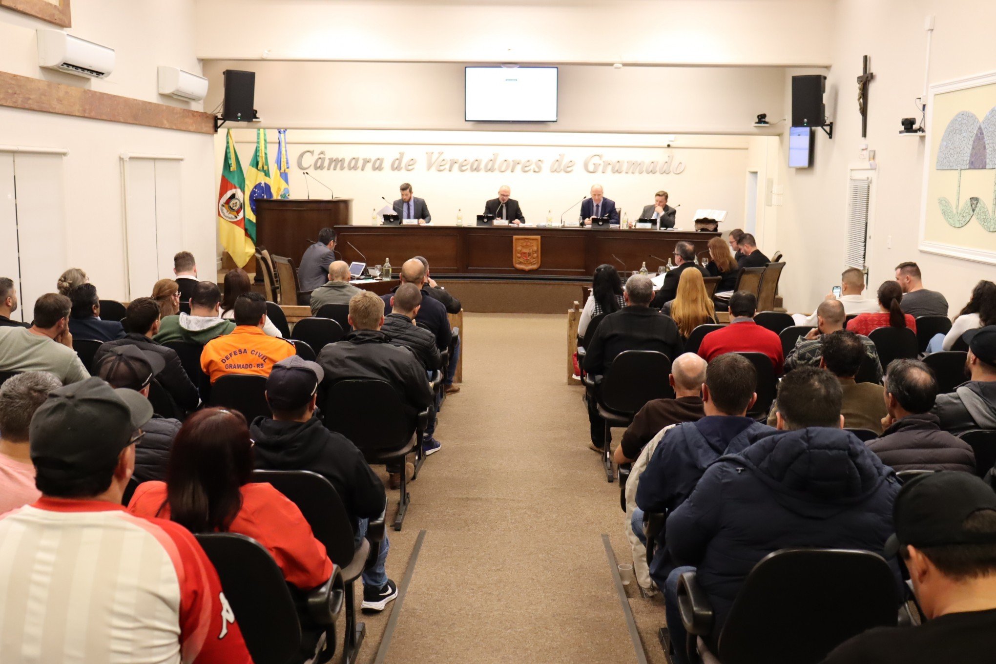 Câmara de Gramado autoriza repasse de recursos para quitar dívidas do transporte coletivo
