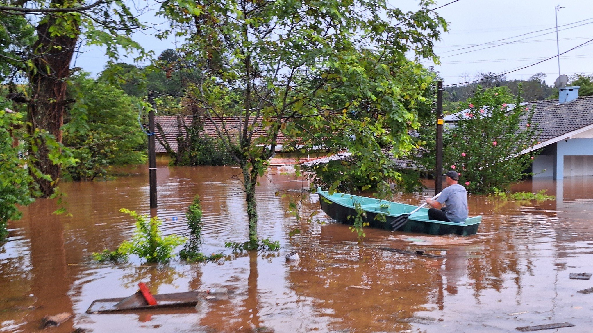 CATÁSTROFE NO RS: MetSul prevê "acumulados extremamente altos" de chuva; saiba quais regiões serão mais afetadas