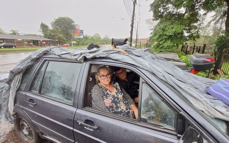 Ione de Brito e Luis Antônio de Brito estão passando os últimos dias dentro de um carro emprestado | abc+