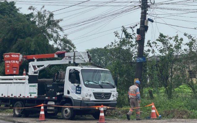 Equipes das concessionárias trabalham para reestabelecer o fornecimento de luz  | abc+