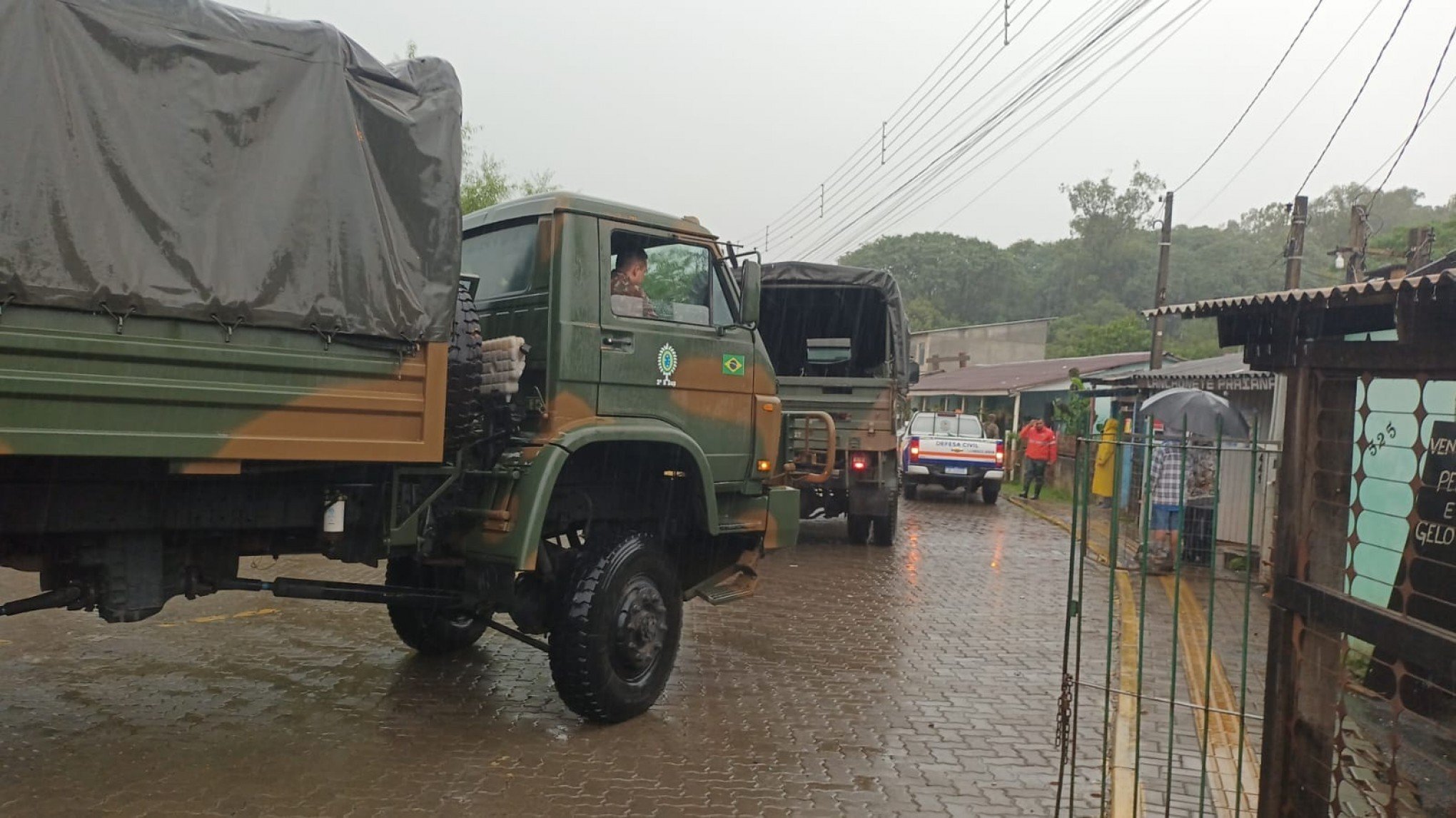 APOIO ÀS FAMÍLIAS ATINGIDAS: Exército é acionado após cheia do Rio Caí em Nova Santa Rita