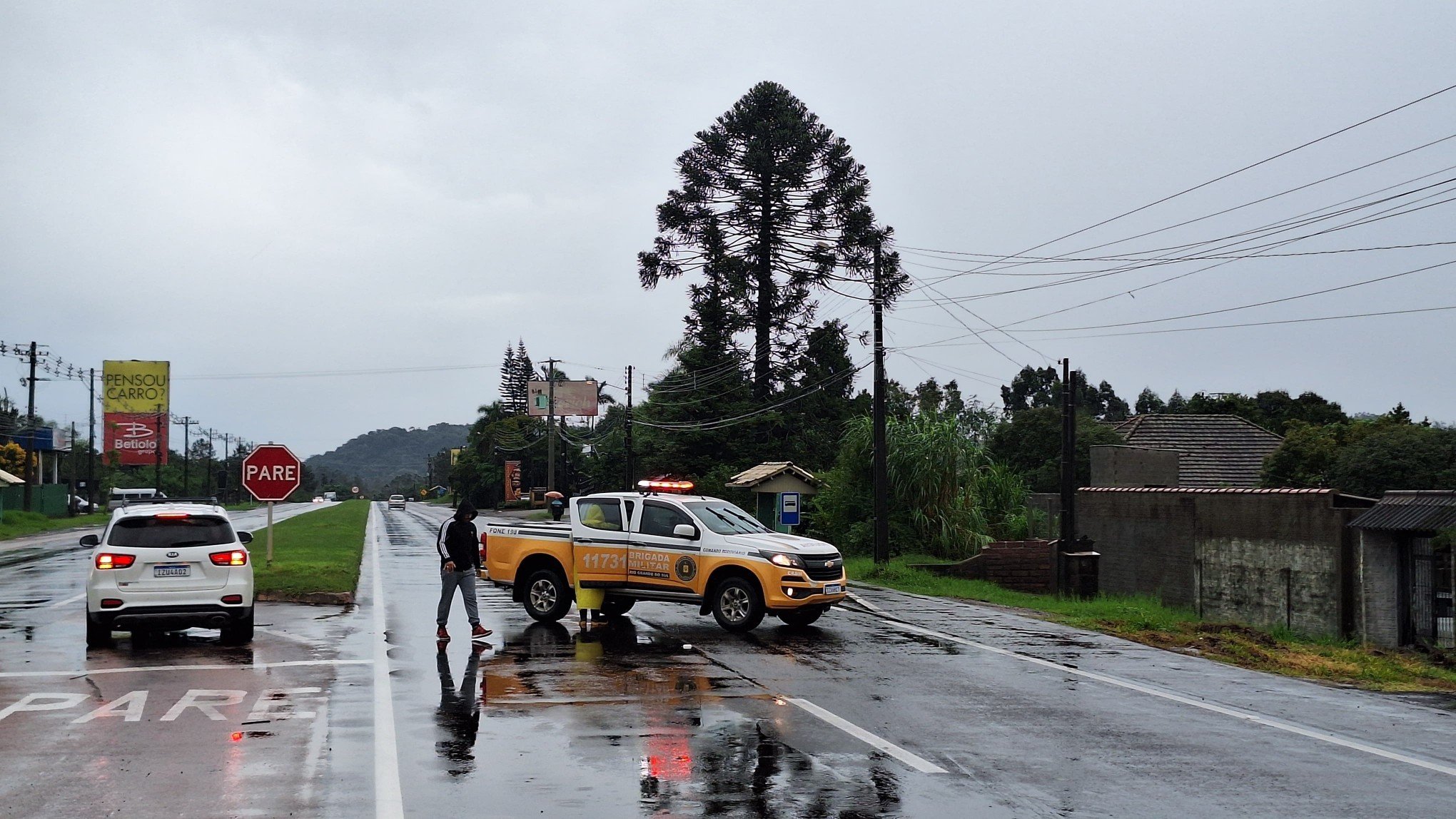 TEMPESTADE: Saiba quais estradas têm trânsito bloqueado devido a chuva no Rio Grande do Sul