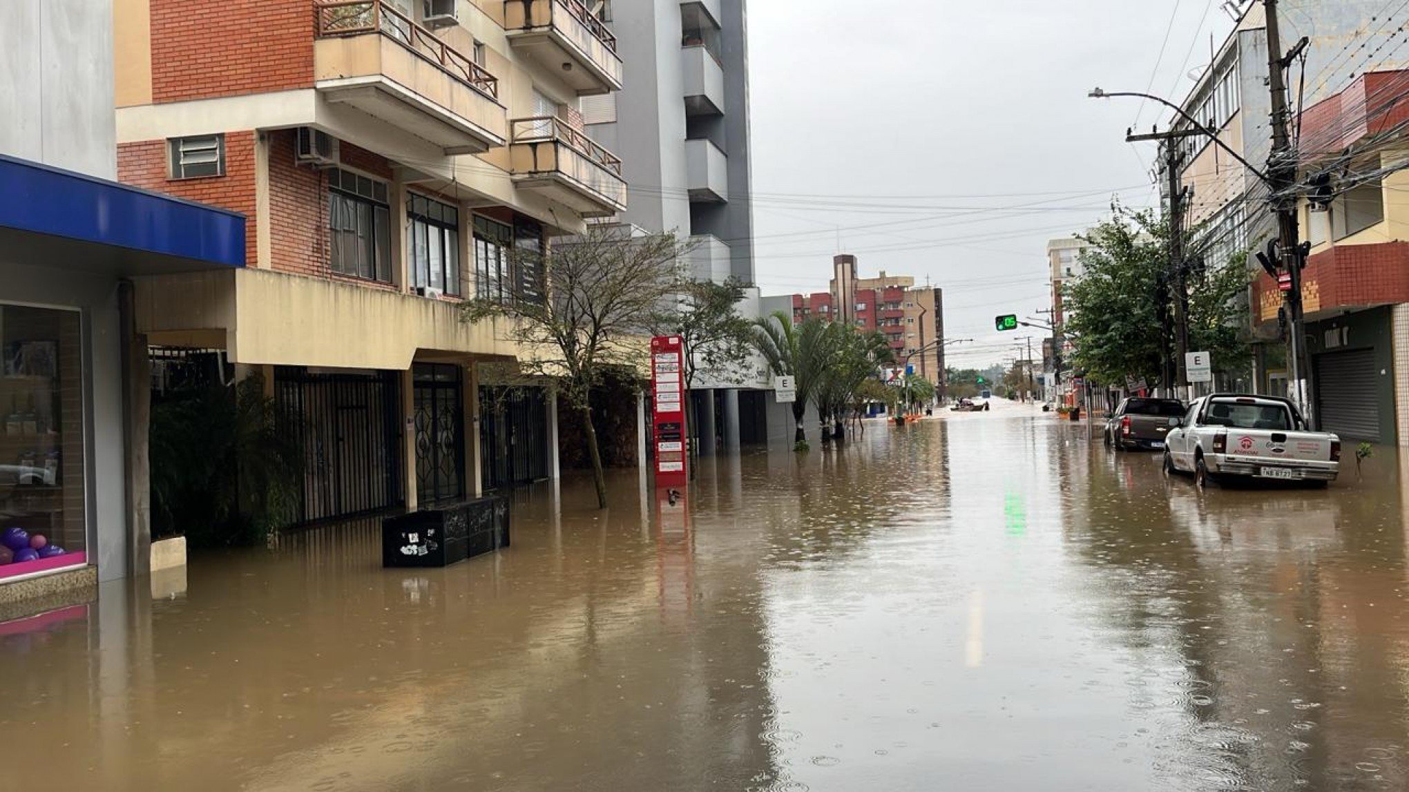 CATÁSTROFE NO RS: Montenegro encara a maior enchente dos últimos 80 anos