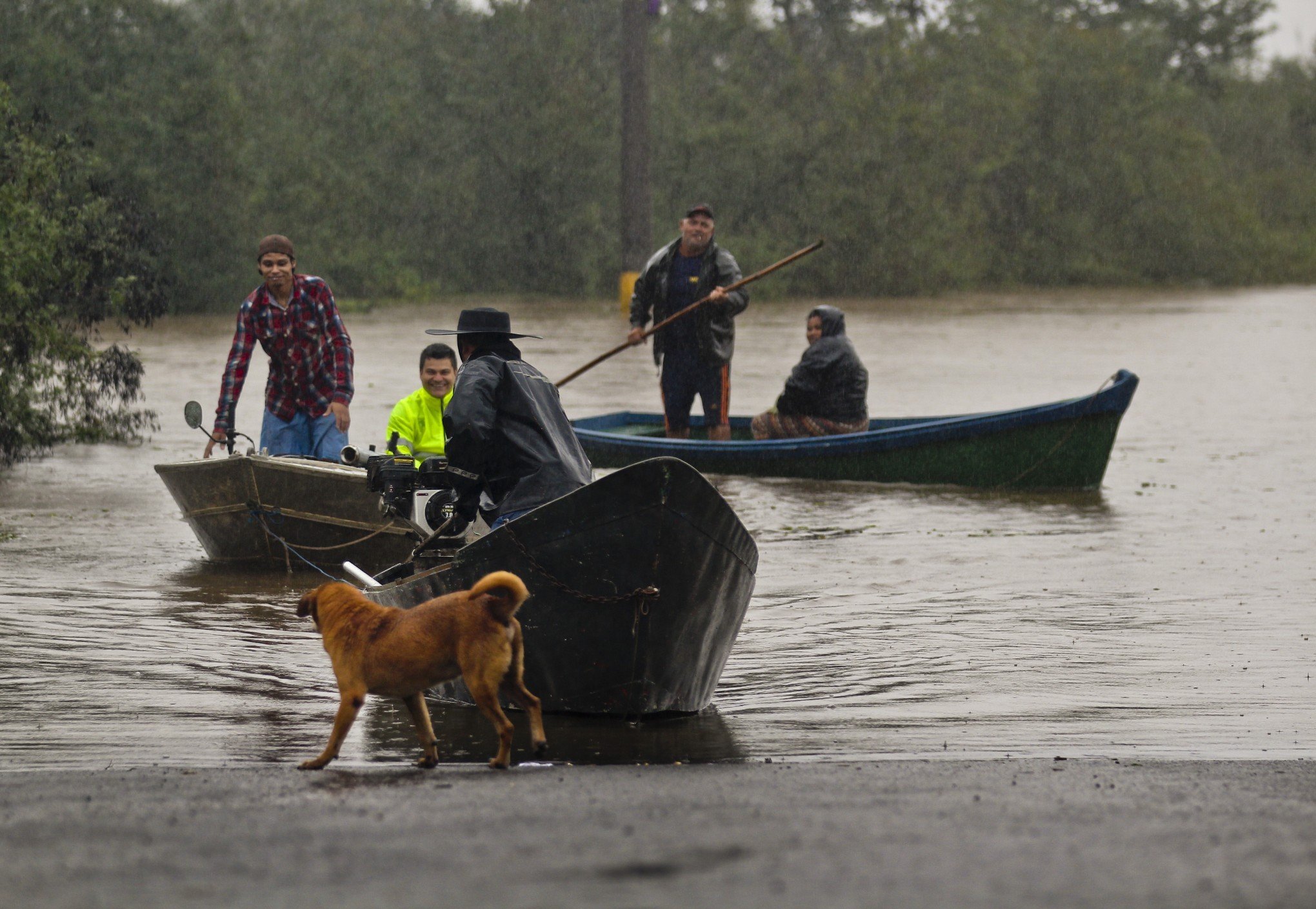 CATÁSTROFE NO RS: Prefeitura de Canoas alerta para que moradores evacuem áreas do Mato Grande e Rio Branco