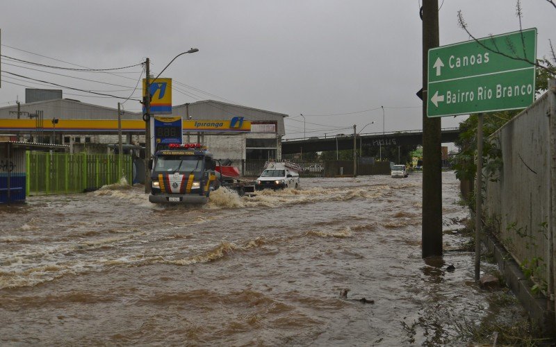 Avenida Guilherme Schell em paralelo com as ruas que devem ser evacuadas no Rio Branco