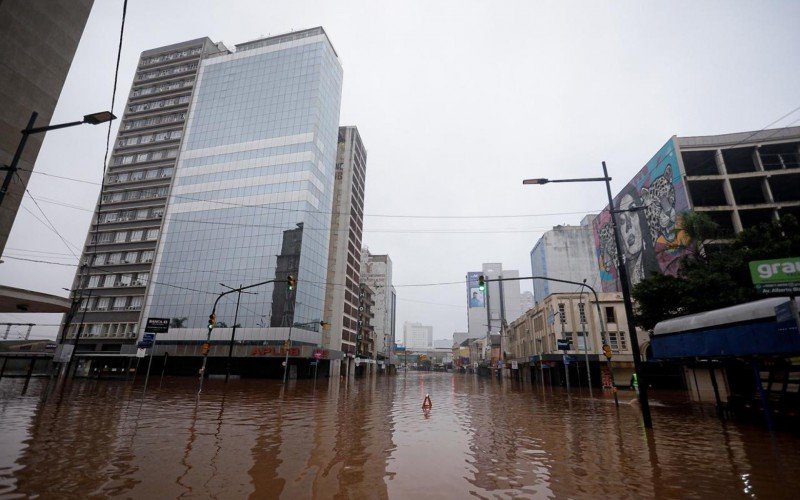 Enchente alaga o Centro Histórico de Porto Alegre - 3 de maio de 2024