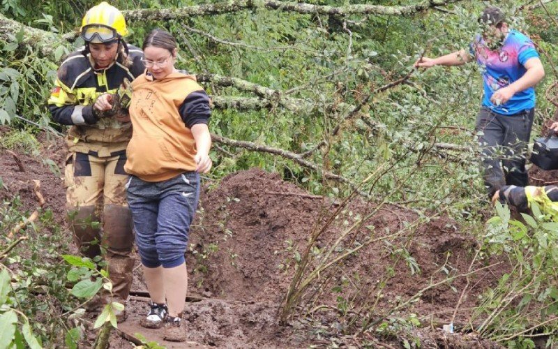 Mais de 100 pessoas foram resgatadas de Ã¡rea de perigo em Canela