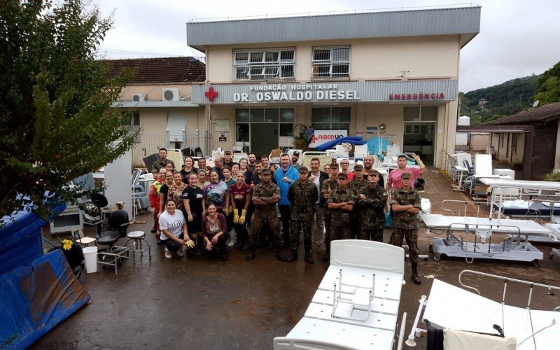 Mobilização de limpeza do Hospital de Três Coroas contou com apoio do Exército