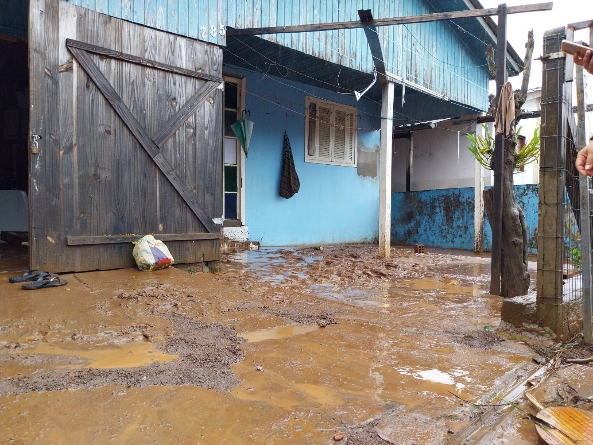CATÁSTROFE NO RS: Enchente recua no Vale do Paranhana e moradores avaliam estragos; confira alerta da Defesa Civil