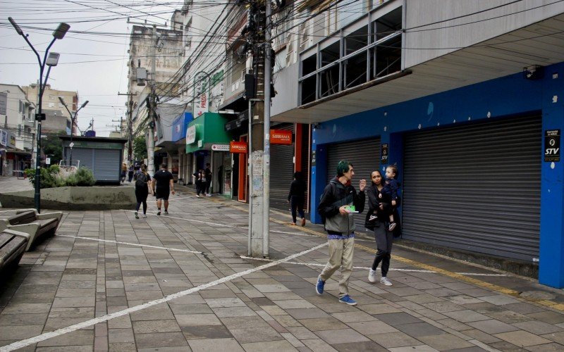  04/05/2024 ALAGAMENTO - COMERCIO FECHADO