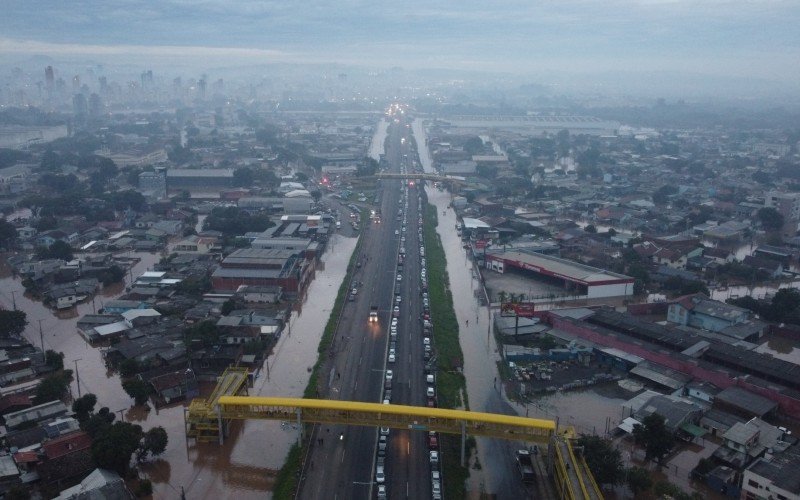 CATÁSTROFE NO RS: Estado ainda tem 286 mil pontos sem energia elétrica devido a enchentes | abc+