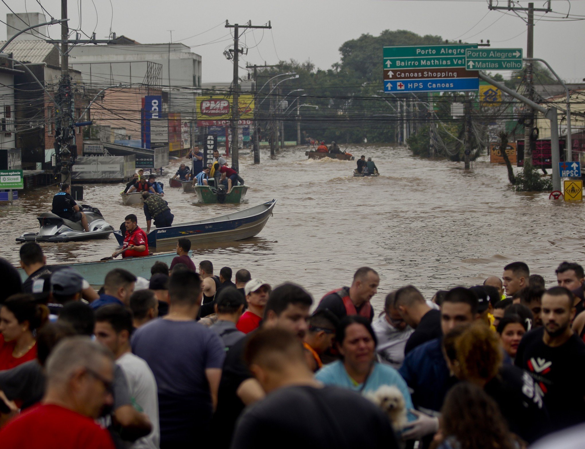 Em Canoas, pesquisadores internacionais debatem soluções para enchentes